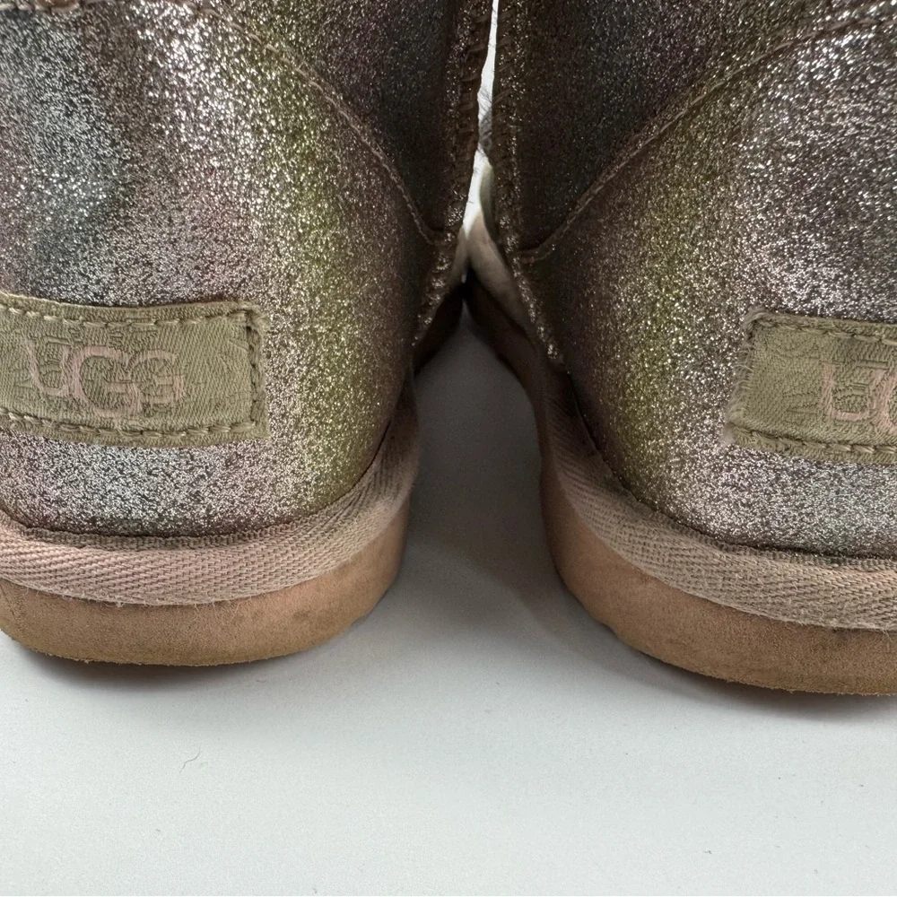 UGG Classic ll glitter boots in a metallic rose gold color size 5